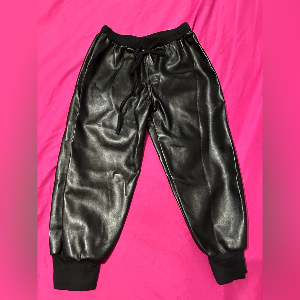 Ooh La La Couture Black Faux Leather Pants for Toddler Girls 4T EEUC